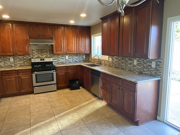 3rd image of 428 Gendel Dr