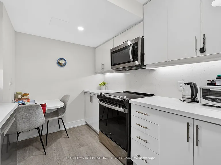 24 College View Ave #1B — Photo 14