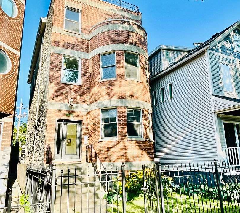 1st image of 3033 N Racine Ave #3