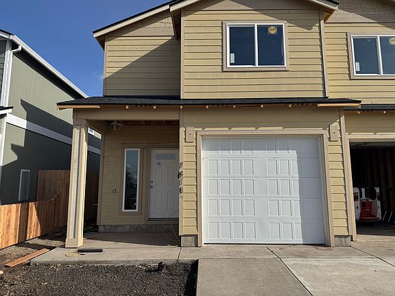 4th image of 7418 Denman Ct