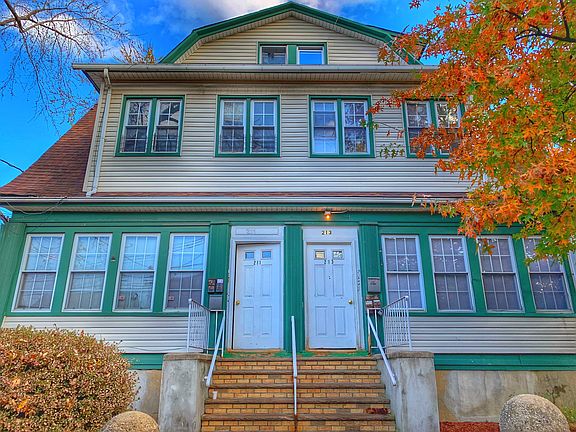 4th image of 211 Bement Ave