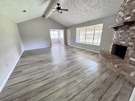 3rd image of 5502 Maplegate Dr