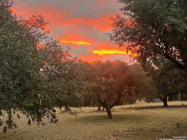 4660 CR 390, Camp Wood, TX 78833