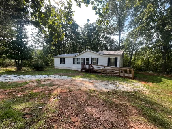 137 Fern Dr, Westminster, SC 29693