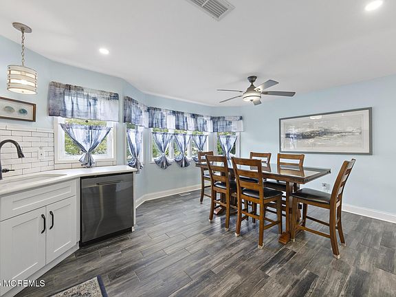 5th image of 73 Orchid Court #703