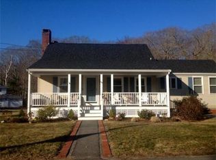 64 Pine St, Manchester, MA 01944