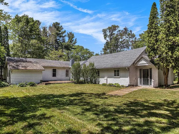 19401 Burke St, South Bend, IN 46637