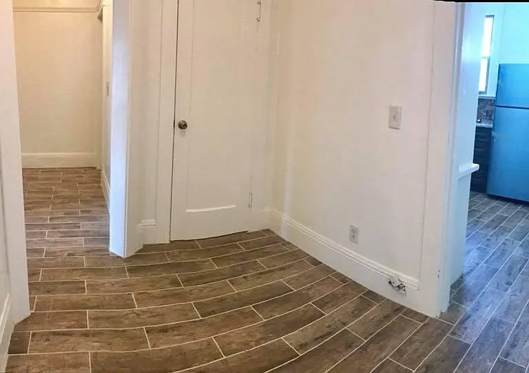 560 53rd St #560 — Photo 10