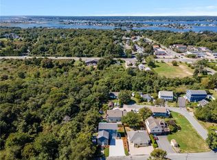 21 Ashbrook Rd, Narragansett, RI 02882