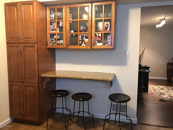 5th image of 226 Ashworth Ave