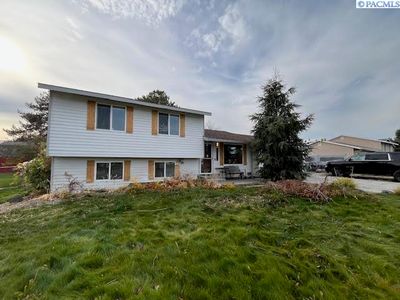4621 Grouse Dr, West Richland, WA, 99353