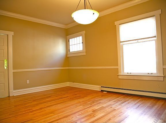 Spacious Dining Room