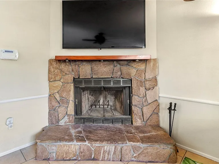 3314 Island Date Cir — Photo 9