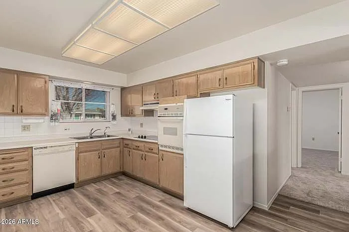 10341 W Clair Dr — Photo 7