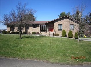 106 Wayside Dr, Uniontown, PA 15401