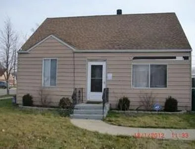 7635 Lockwood Ave photo 1