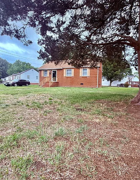 401 Craven St — Photo 2