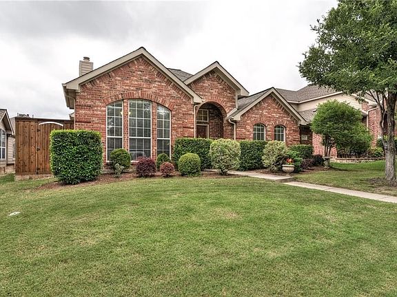 2nd image of 15635 Brookwood Dr