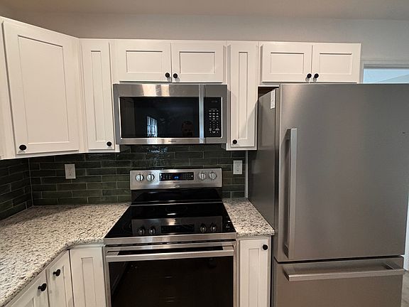 4th image of 10343 Hemlock St #1