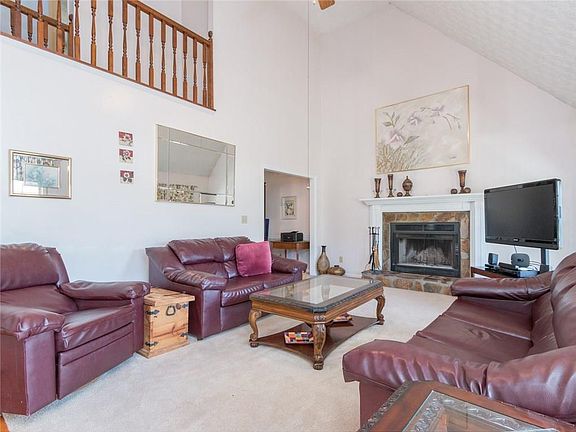 3rd image of 607 Shay Dr SW