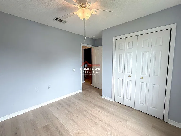 8005 Stonebrook Dr — Photo 18