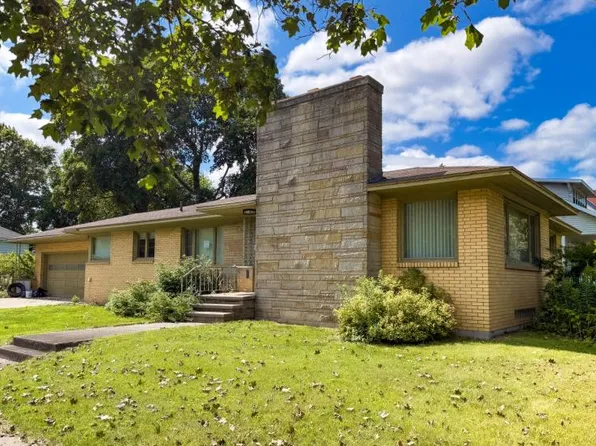 207 S 1st Ave, Alpena, MI 49707