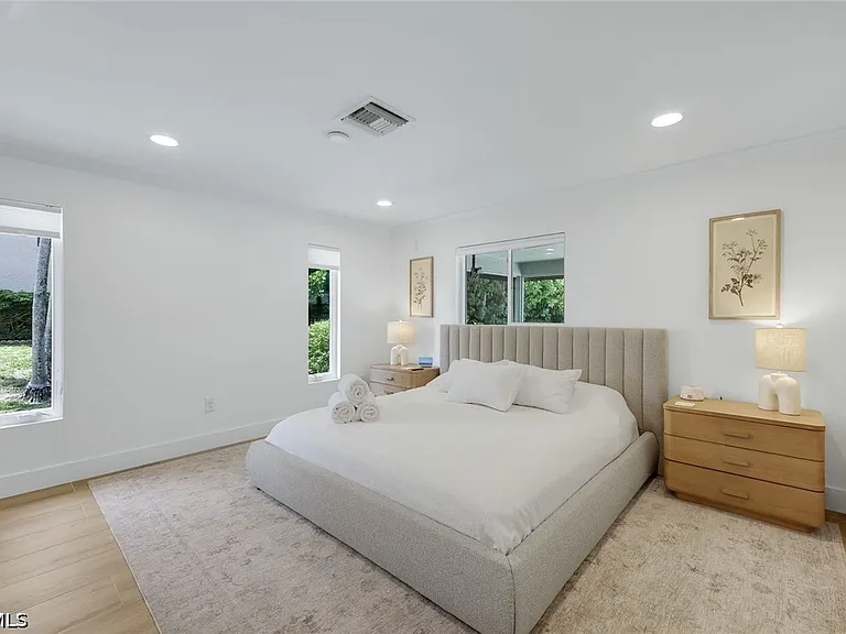 27098 Harbor Dr — Photo 17