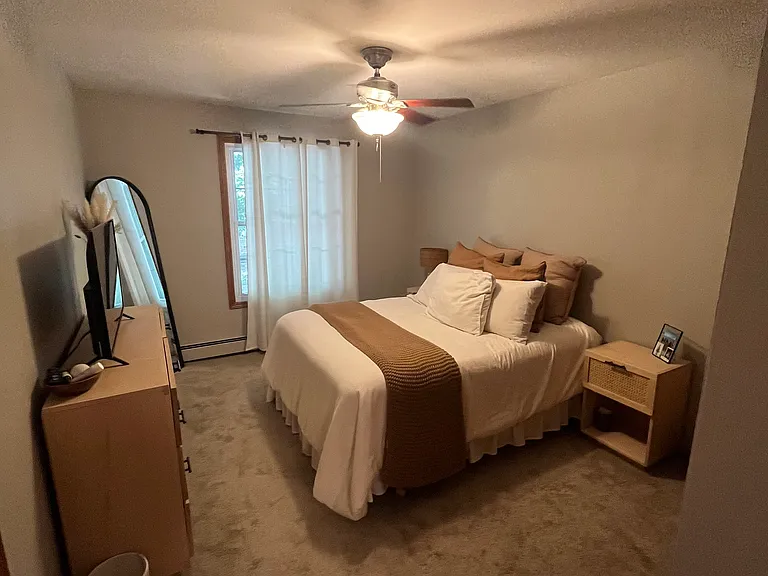 4518 Cedar Lake Rd #6 — Photo 8