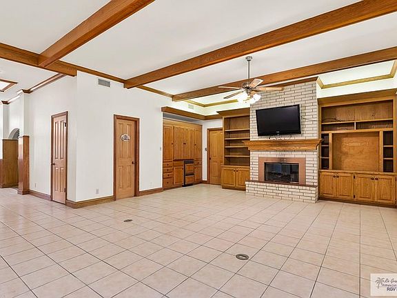 5th image of 138 Palm Valley Dr W