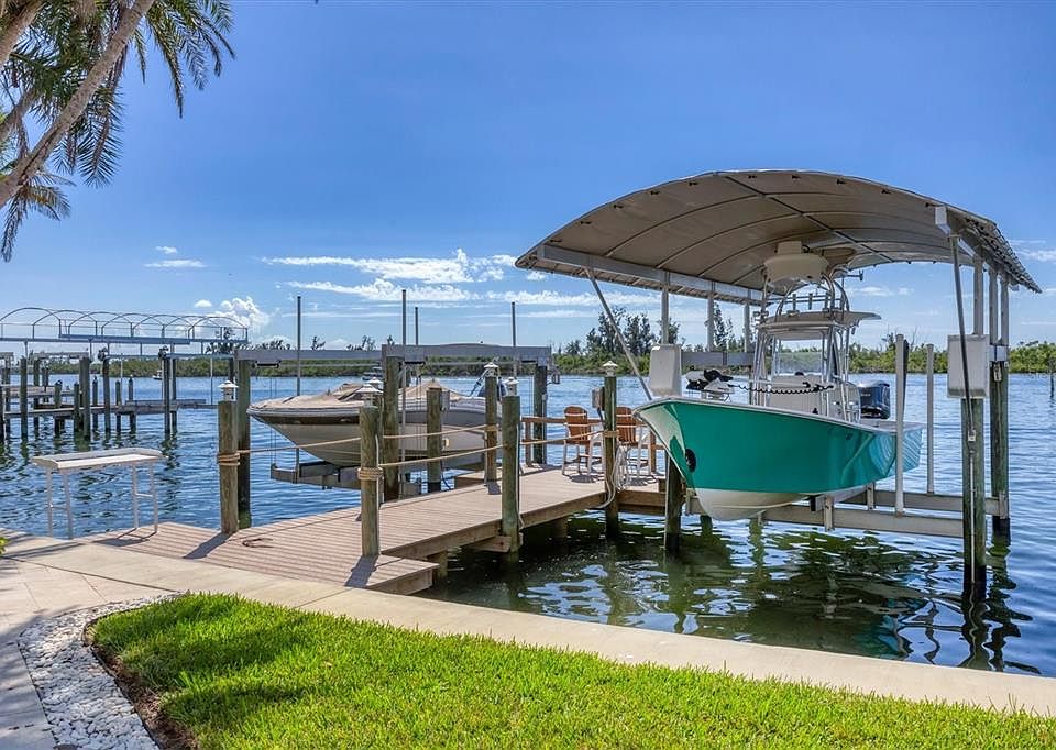 225 Green Dolphin Dr, Placida, FL 33946 | MLS #D6144298 | Zillow