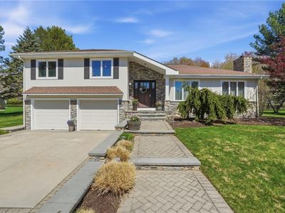 122 Mystery Farms Dr, Cranston, RI, 02921