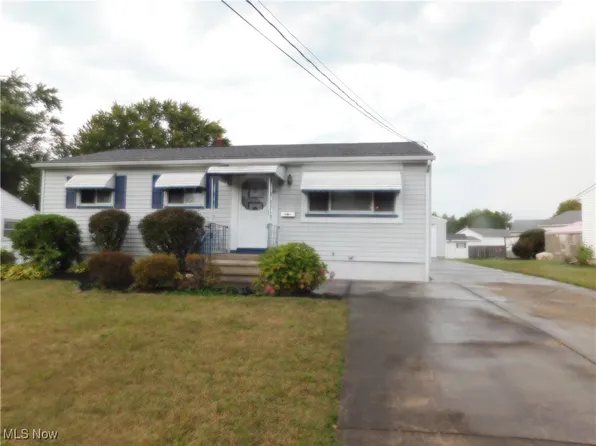 26 Andrea Blvd, Niles, OH 44446