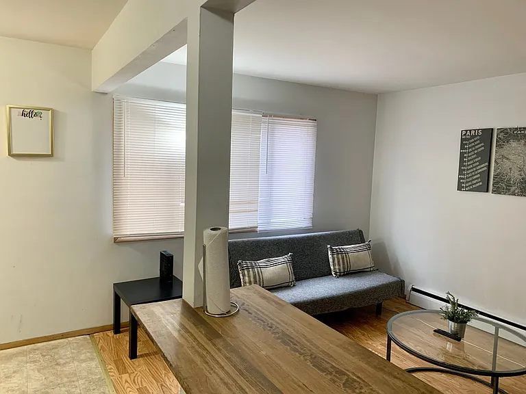1657 N Astor St — Photo 15