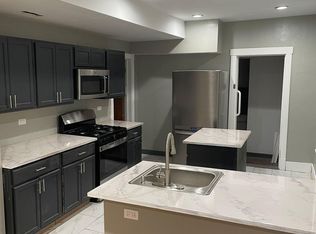 2331 W Grenshaw St #2, Chicago, IL 60612
