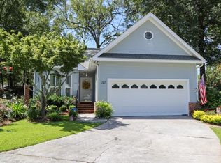 127 Woodcreek Dr, Dothan, AL 36301