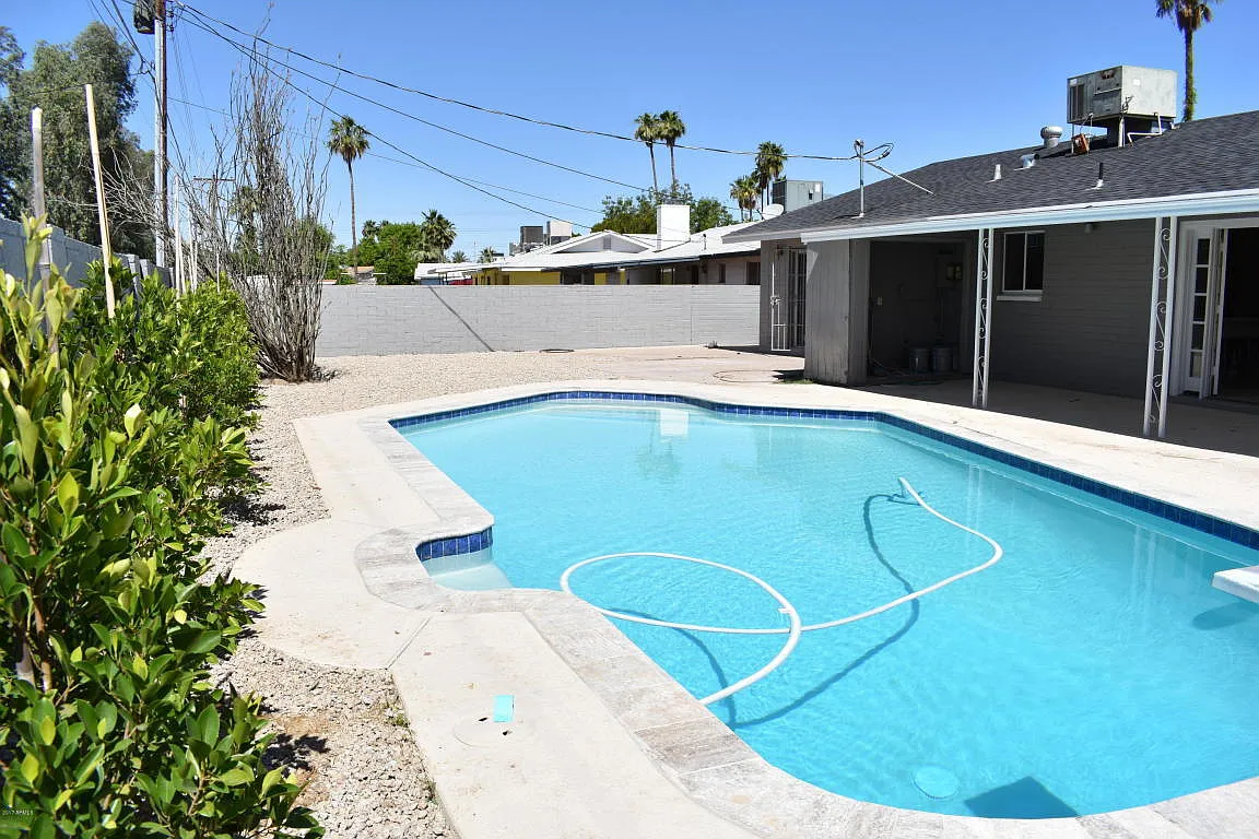 4 bed, 1602 sqft, $3,800 — Photo 4