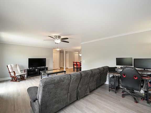 5th image of 500 Chase Dr APT 11
