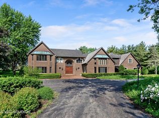 6760 W Creekside Dr, Long Grove, IL 60047