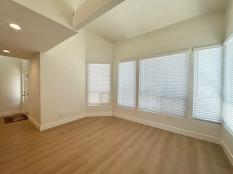 2737 Forest Park Ln — Photo 23