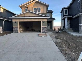 503 SW Rivercrest Vw, Cochrane, AB T4C2W9