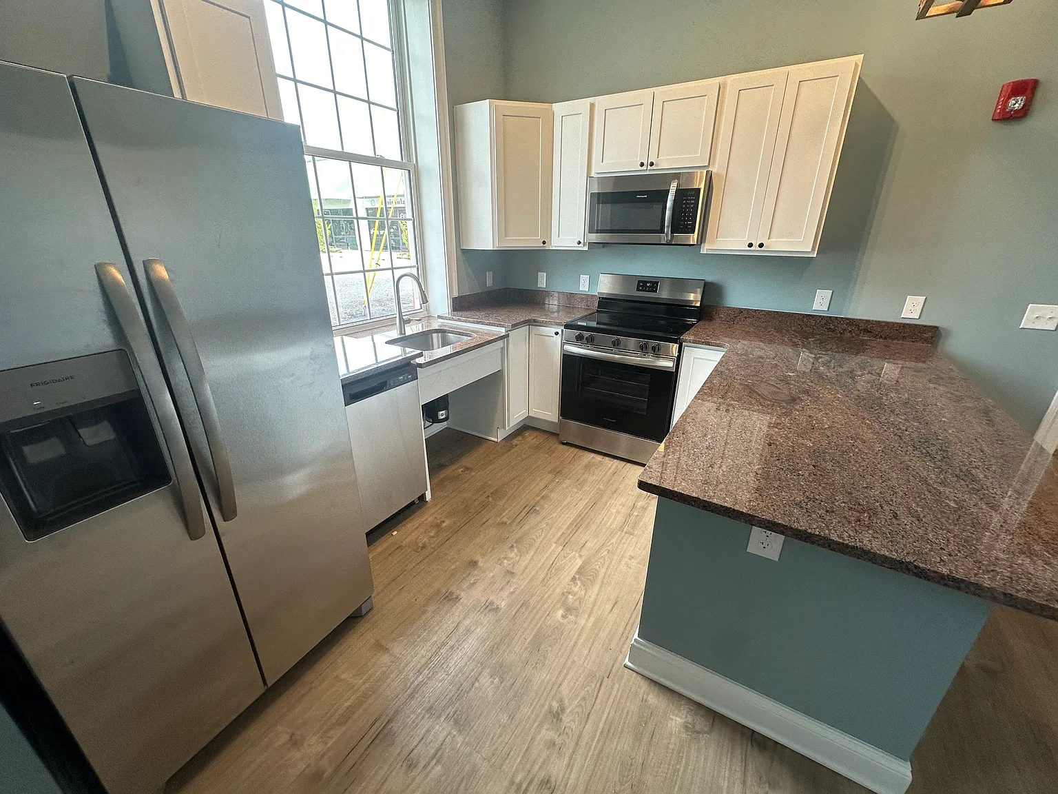 2 bed, 1000 sqft, $1,495 — Photo 4