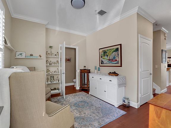 3rd image of 243 SW 7th Street