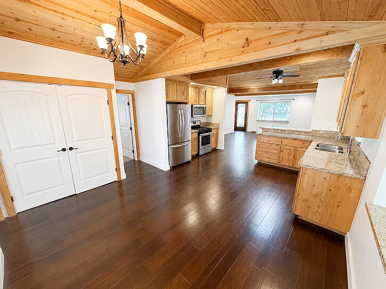 2245 Ceanothus Ave — Photo 53