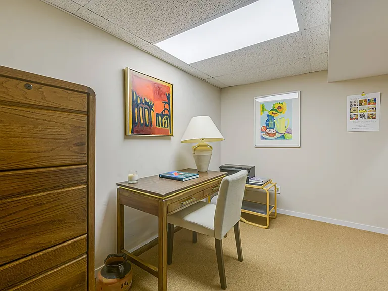 15 Fox Hollow Dr — Photo 24