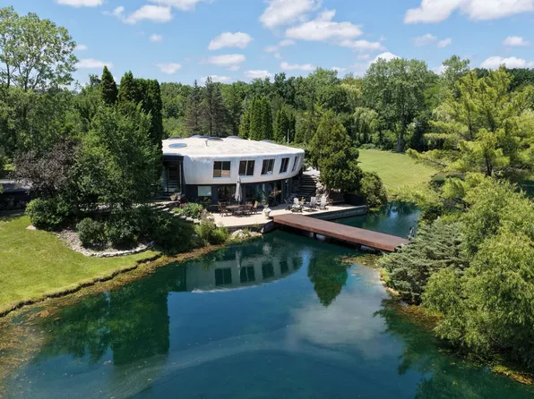 25421 N Saint Marys Rd, Mettawa, IL 60048