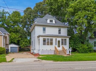 1011 S Center St, Bloomington, IL 61701