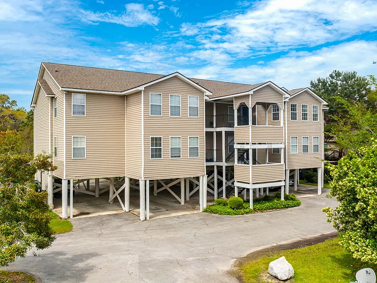 King George Apartments — Photo 14