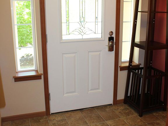 4th image of 5911 212th Pl SW Unit 4