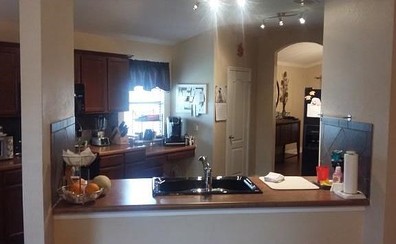 4th image of 110 Pedernales Dr