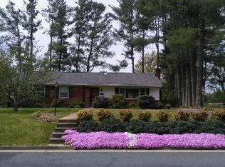 401 Ridge Cir, Waynesboro, VA 22980